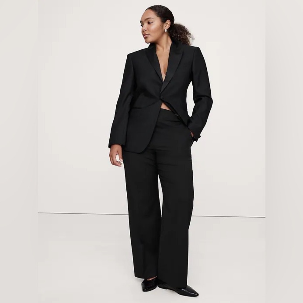 Banana Republic 100% Italian Wool Classic Black Straight Leg Dress Pants-Size 12